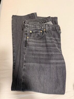 Zara Straight-Leg Black Jeans. Mid to low rise.